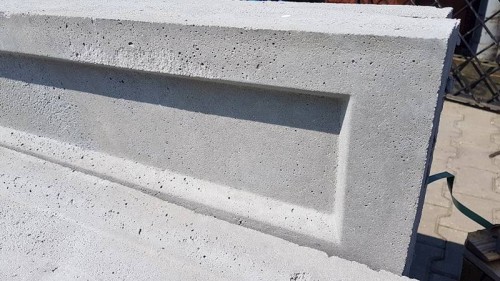 Płyta betonowa + łącznik wzór gładki wys.30 cm