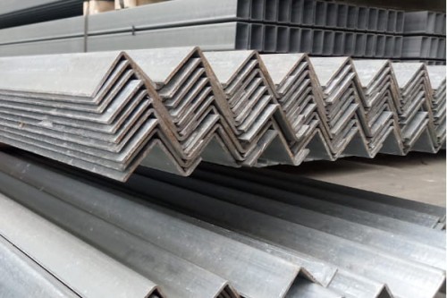 Kątownik ocynkowany 33x22x2,0x6000 mm