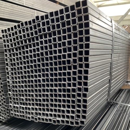 Profil stalowy zamknięty 15x15x1,5x6000 surowy